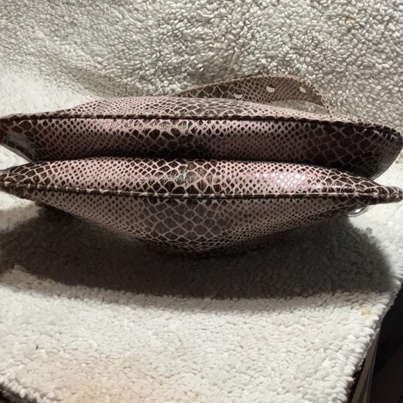 Nine West Pink Snake Print Purse w/accessories - Picture 8 of 8